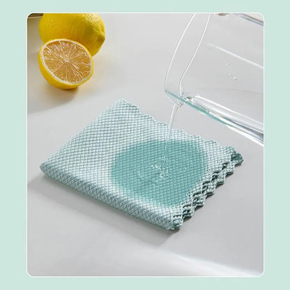 9.8-Inch Microfiber Glass Cleaning Cloths - Image 5