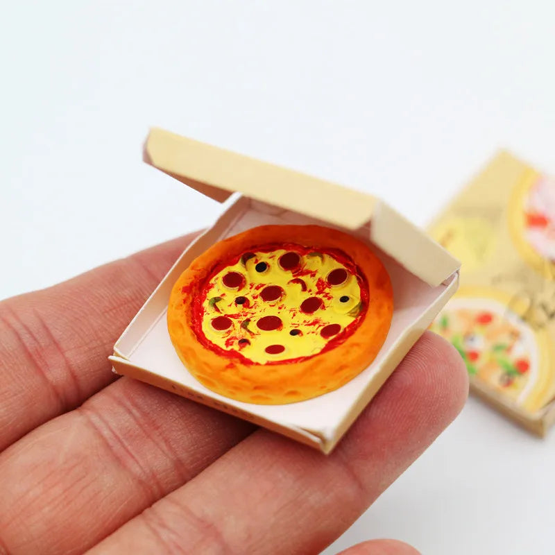 Miniature Pizza Model with Box - Image 2