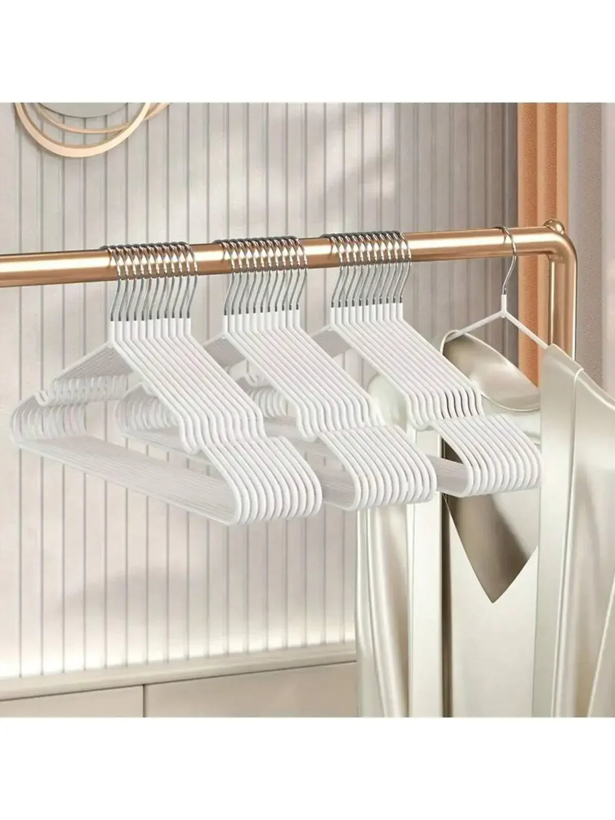 Non-Slip Clothes Hangers, Set of 10 - Image 5